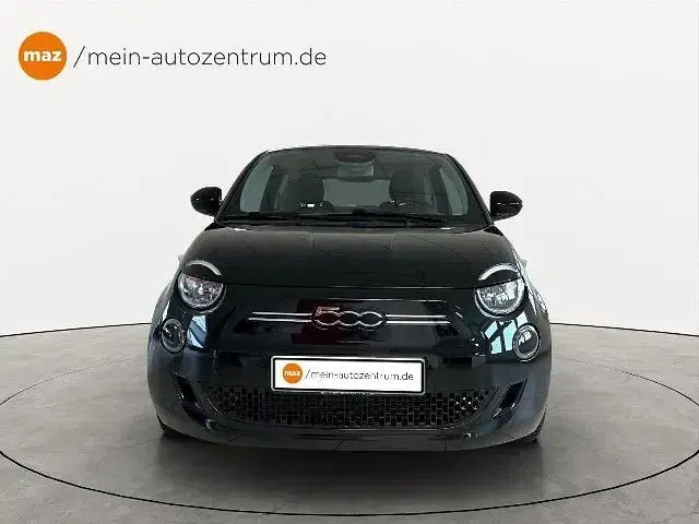 Gebraucht Fiat 500e Icon 69 kW (95 PS) 2023 Onyx schwarz, uni Kleinwagen