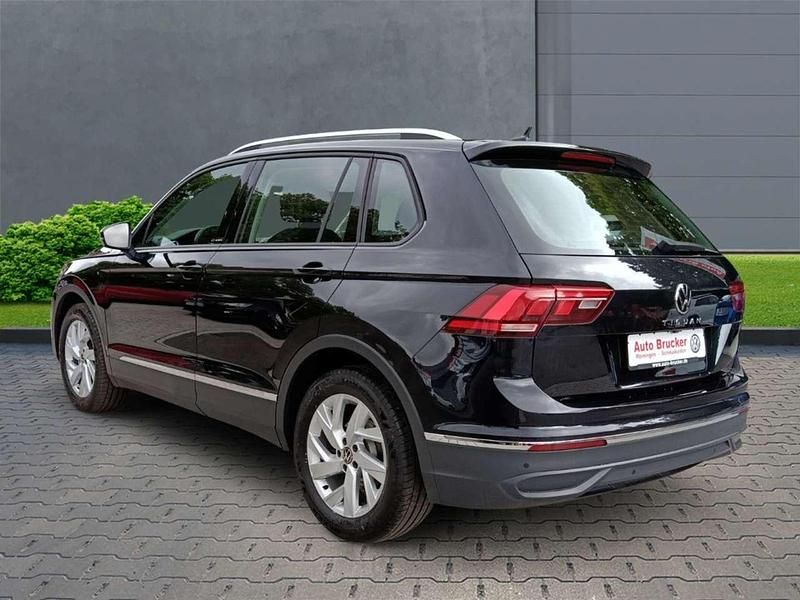Gebraucht VW Tiguan Active 150 PS (110 kW) 2022 Schwarz SUV