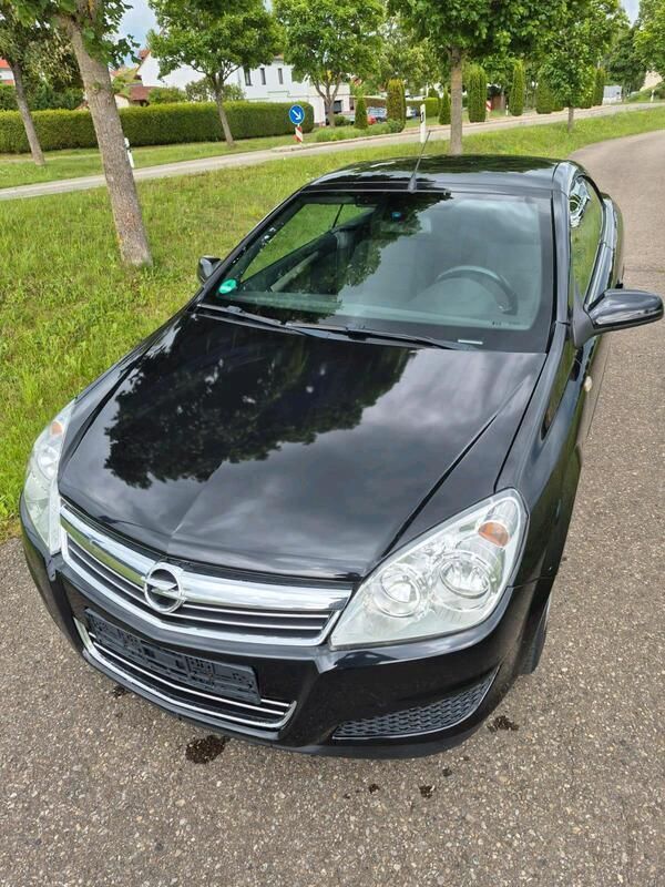 Schwarz Gebraucht 2008 Opel Astra Cabriolet Cabrio | 2.000 € - Bild 1/4