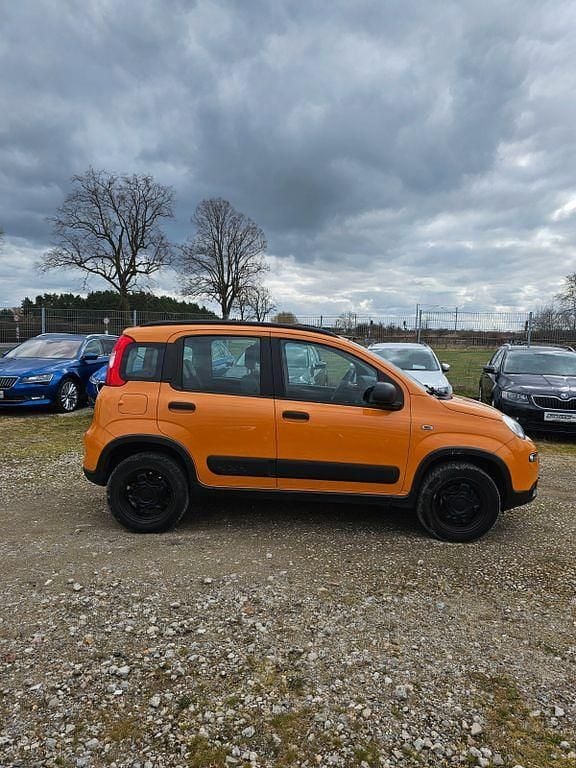 Gebraucht Fiat Panda 4x4 86 PS (63 kW) 2017 Orange Kleinwagen