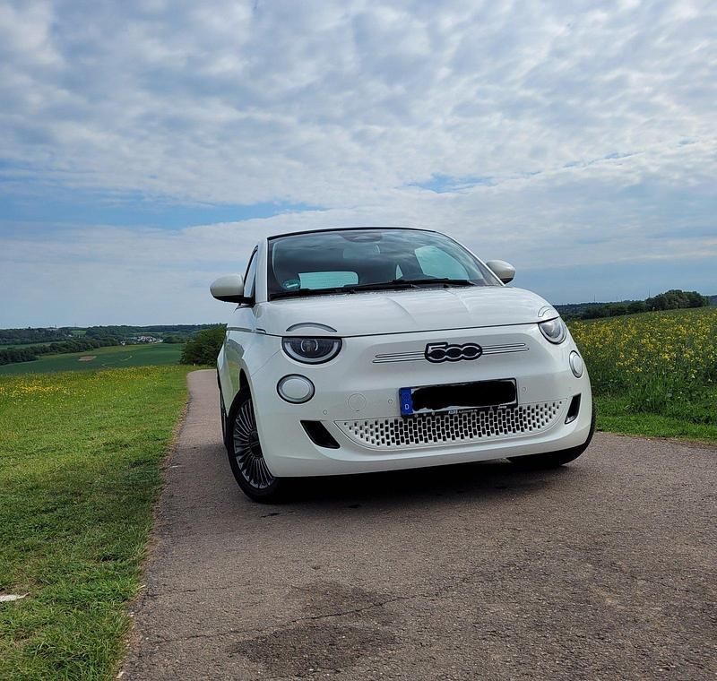 Gebraucht Fiat 500e Icon 86 kW (118 PS) 2022 Weiß Cabrio