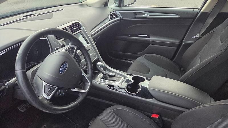 Gebraucht Ford Mondeo Titanium 241 PS (177 kW) 2016 Grau Limousine