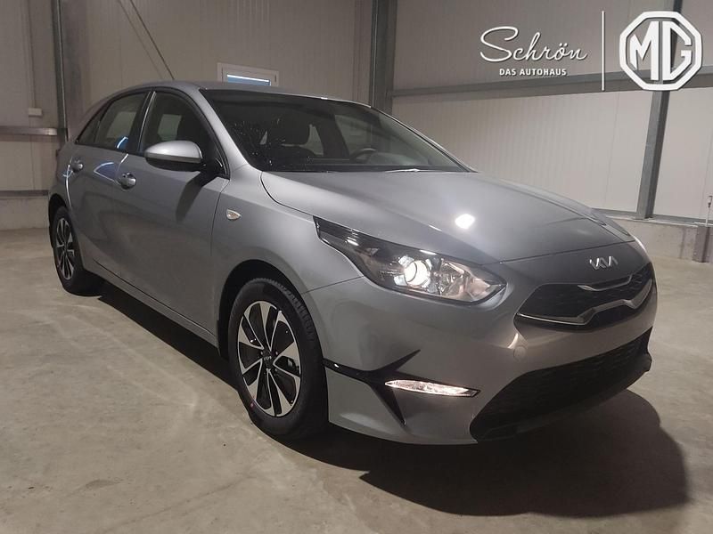 Neu Kia Ceed 101 PS (74 kW) 2026 Kleinwagen