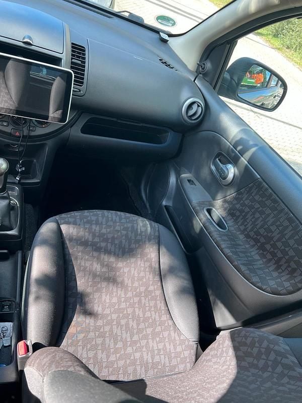 Gebraucht Nissan Note 86 PS (63 kW) 2006 Silber Kleinwagen