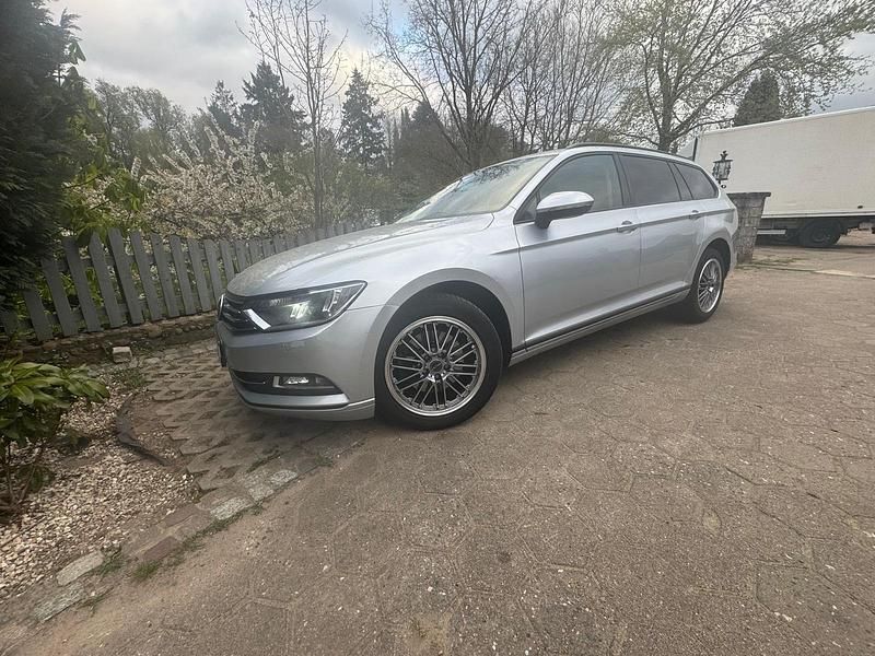 Second-hand VW Passat 150 CP (110 kW) 2016 Argintiu Break