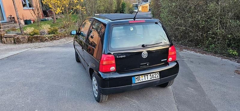 Gebraucht VW Lupo 60 PS (44 kW) 2002 Schwarz Kleinwagen