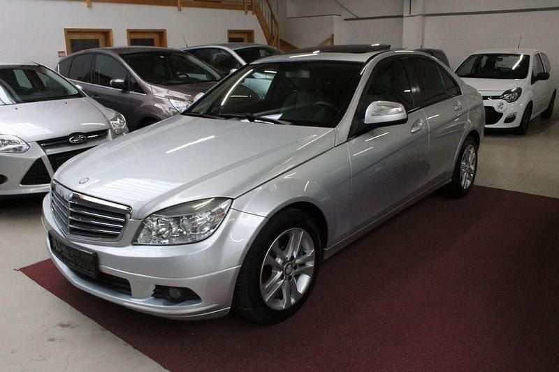 Silber Gebraucht 2008 Mercedes C180 Elegance Limousine | 4.950 € (Guter Preis) - Bild 1/4