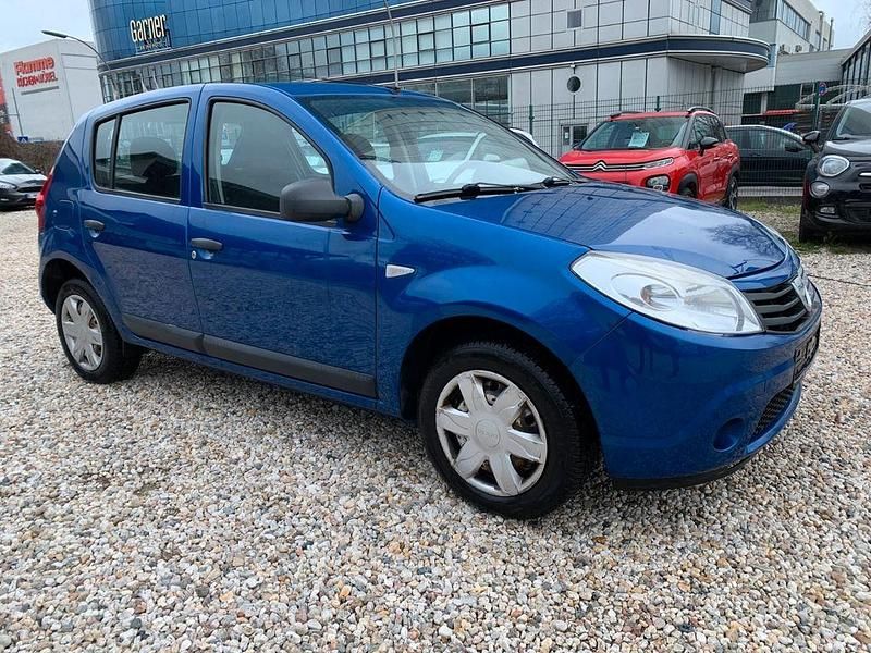 Gebraucht Dacia Sandero Ambiance 75 PS (55 kW) 2011 Blau Kleinwagen