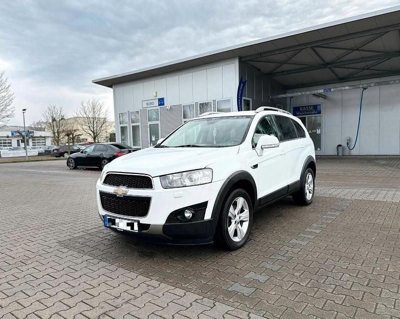 Weiß Gebraucht 2012 Chevrolet Captiva SUV | 6.000 € (Fairer Preis) - Bild 1/4