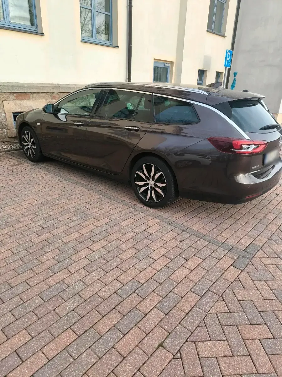 Gebraucht Opel Insignia 166 PS (122 kW) 2017 Braun Kombi