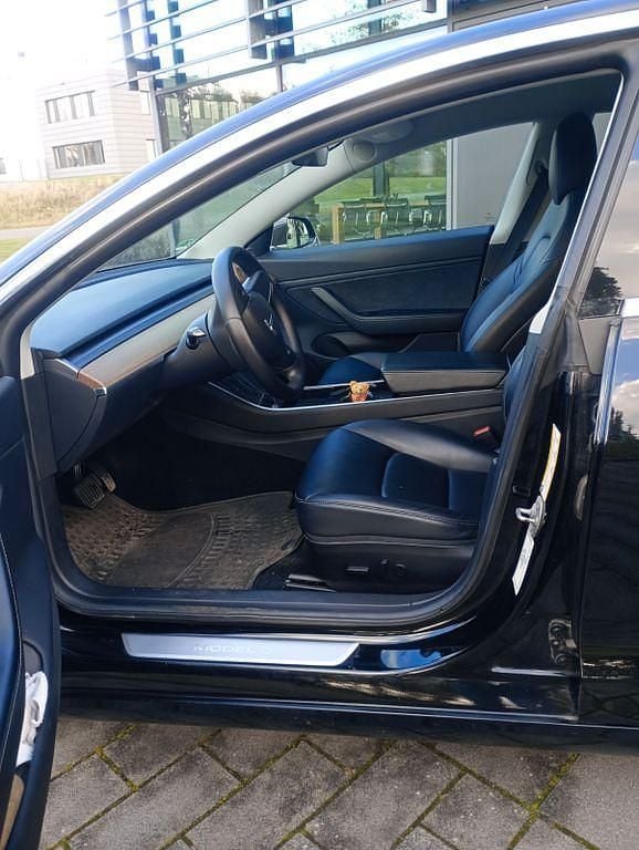 Gebraucht Tesla Model 3 366 kW (498 PS) 2019 Schwarz Limousine