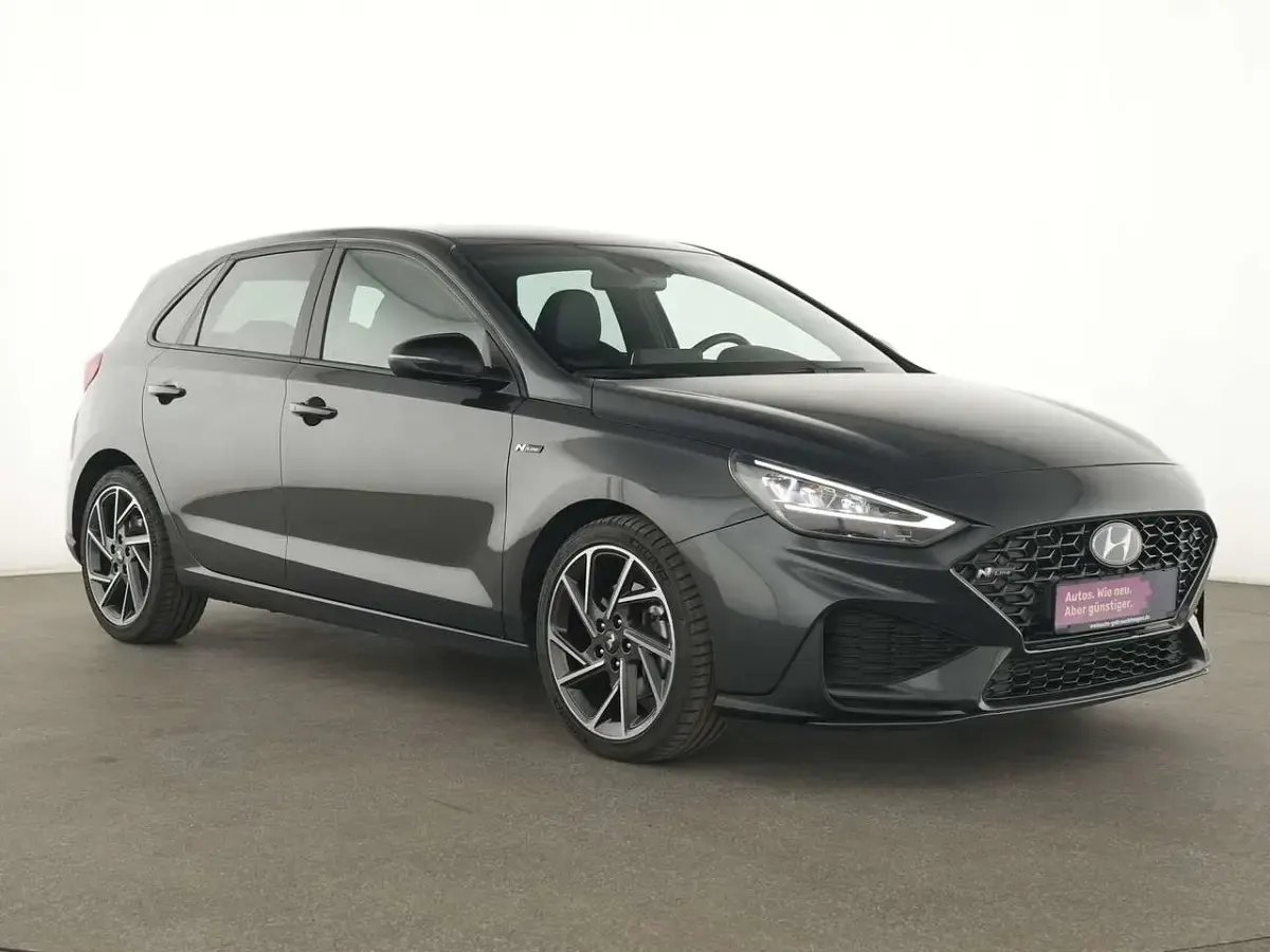 Gebraucht Hyundai i30 N Line 160 PS (117 kW) 2023 Dark knight Limousine