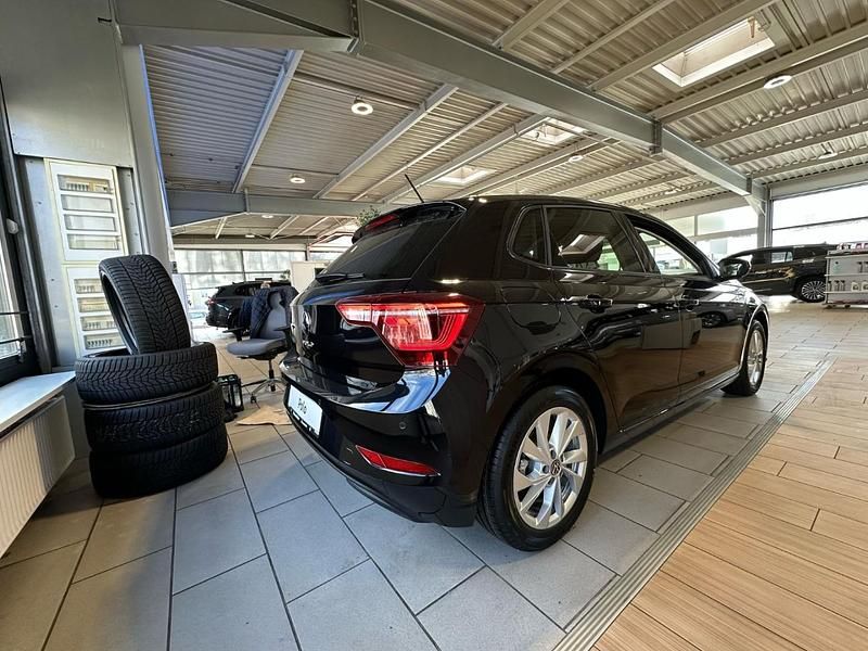Gebraucht VW Polo Style 110 PS (80 kW) 2024 Schwarz Kleinwagen
