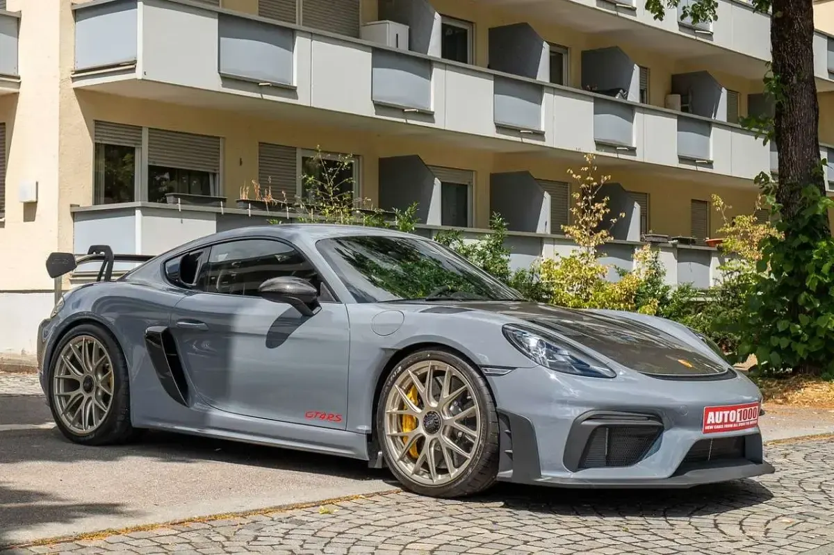 Gebraucht Porsche Cayman GT4 500 PS (367 kW) 2024 Grau Coupé