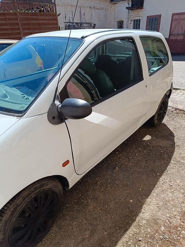 Gebraucht Renault Twingo 58 PS (42 kW) 2002 Weiß Kleinwagen