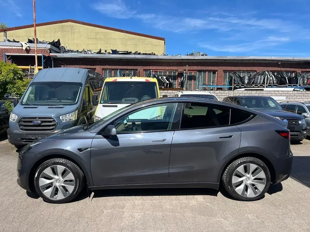 Gebraucht Tesla Model Y 378 kW (514 PS) 2023 Grau SUV