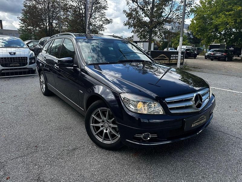 Blau Gebraucht 2011 Mercedes C200 Kombi | 7.390 € (Fairer Preis) - Bild 1/4