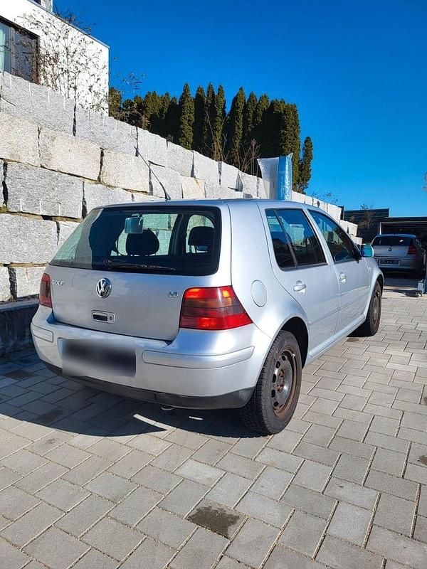Gebraucht VW Golf IV Basis 101 PS (74 kW) 2000 Silber Limousine