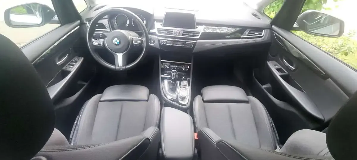 Gebraucht BMW 220 Active Tourer Sport Line 192 PS (141 kW) 2020 Grau Van / Kleinbus