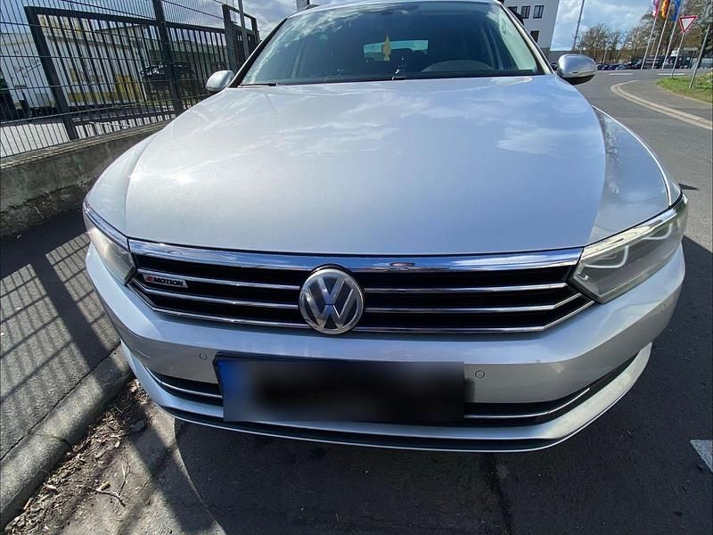 Gebraucht VW Passat 150 PS (110 kW) 2015 Grau Kombi