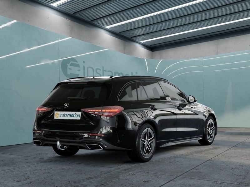 Schwarz Gebraucht 2022 Mercedes T180 AMG Van / Kleinbus | 37.315 € (Fairer Preis) - Bild 1/2