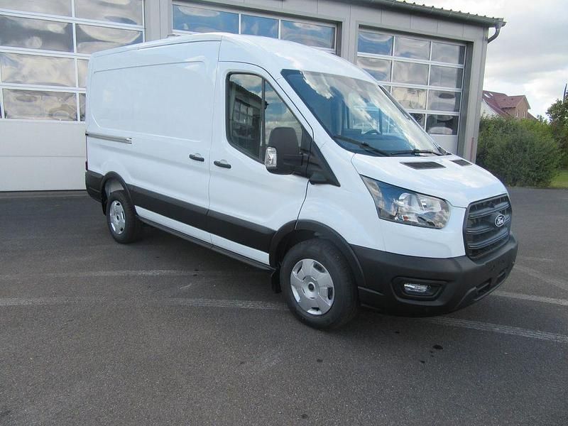 Neu Ford Transit Trend 165 PS (121 kW) 2025 Weiß Van / Kleinbus