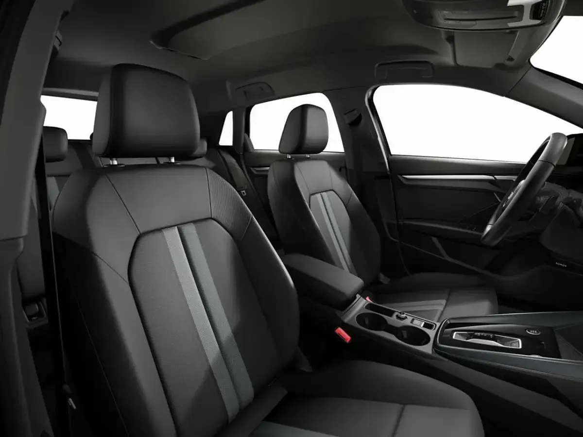 Gebraucht Audi A3 Advanced 150 PS (110 kW) 2025 Schwarz Limousine