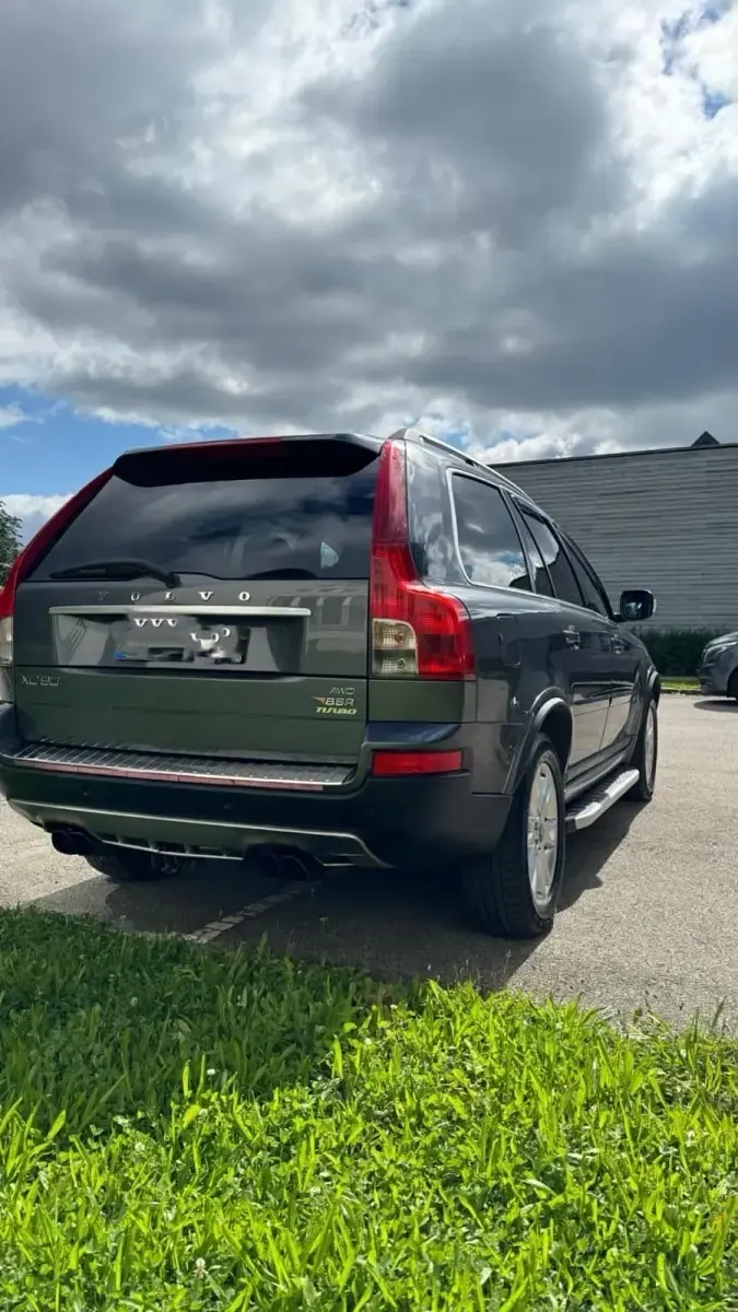 Usata Volvo XC90 185 CV (136 kW) 2009 Grigio SUV