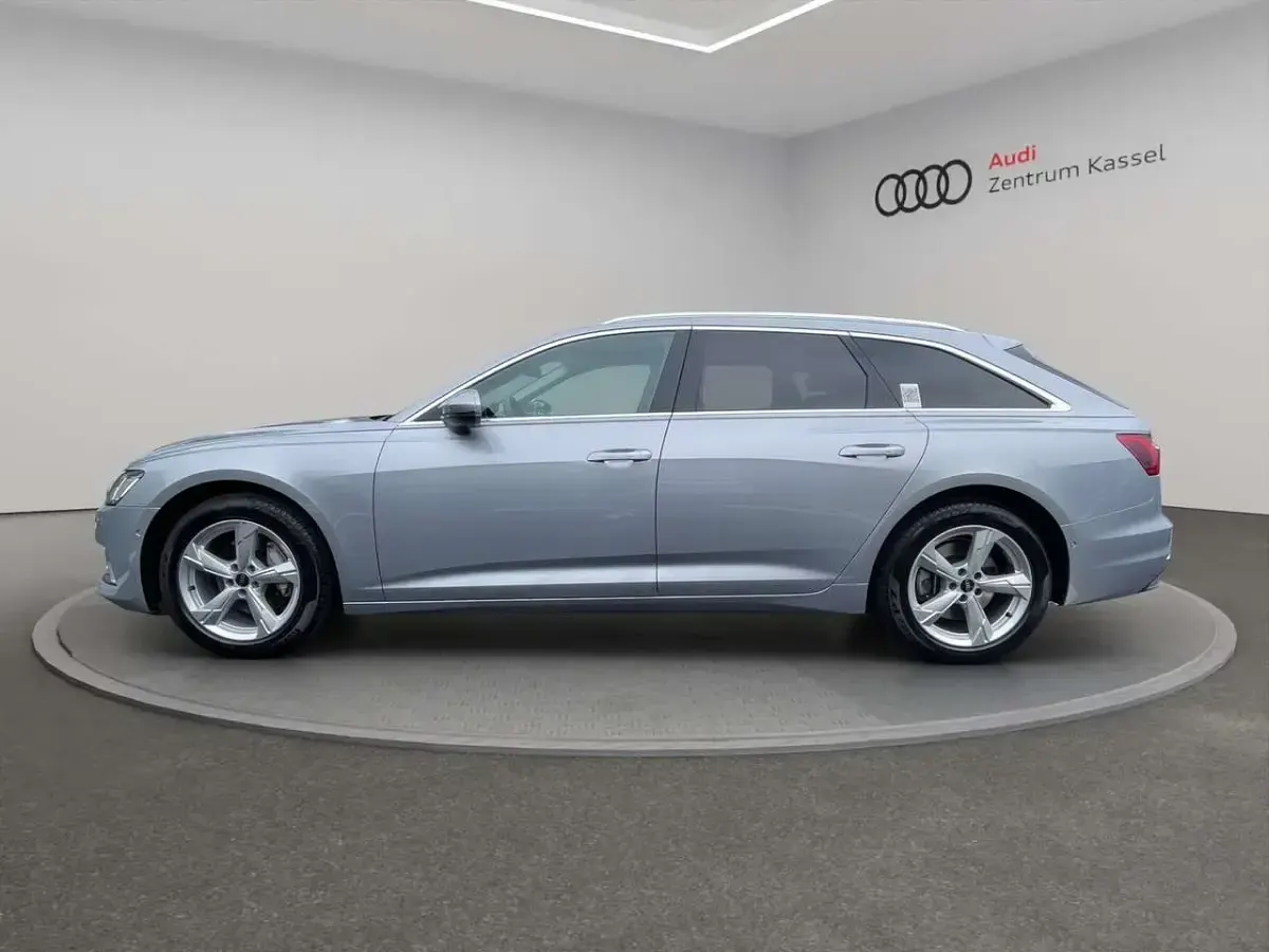 Gebraucht Audi A6 Advanced Plus 265 PS (194 kW) 2023 Florettsilber metallic Kombi