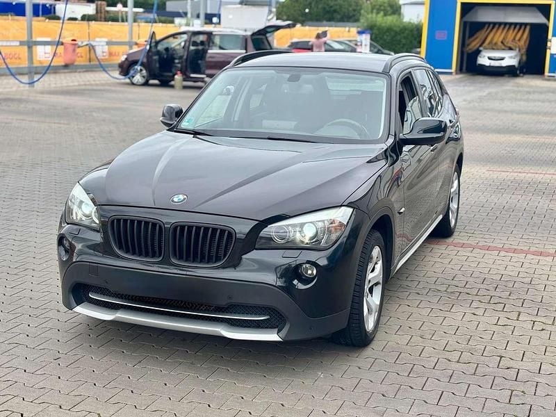 Schwarz Gebraucht 2011 BMW X1 SUV | 7.800 € (Guter Preis) - Bild 1/4