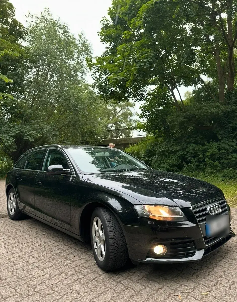 Gebraucht Audi A4 163 PS (119 kW) 2011 Schwarz Kombi