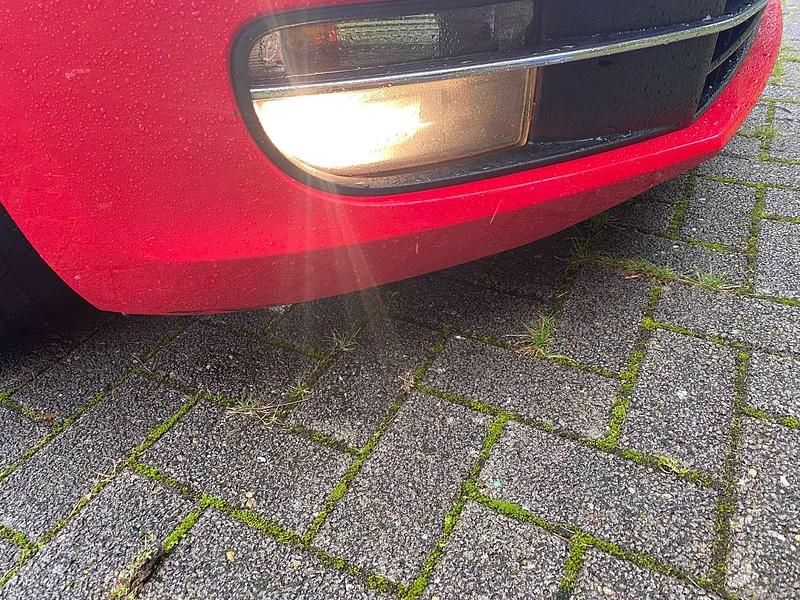 Gebraucht VW Beetle Cabriolet Design 105 PS (77 kW) 2014 Rot Cabrio