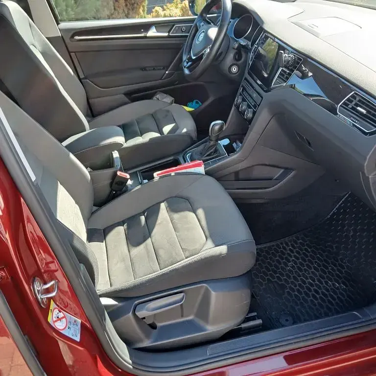Gebraucht VW Golf 150 PS (110 kW) 2020 Rot Van / Kleinbus