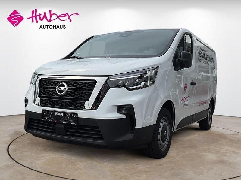 Weiss Gebraucht 2024 Nissan Primastar N-Connecta Van / Kleinbus | 32.951 € (Fairer Preis) - Bild 1/4