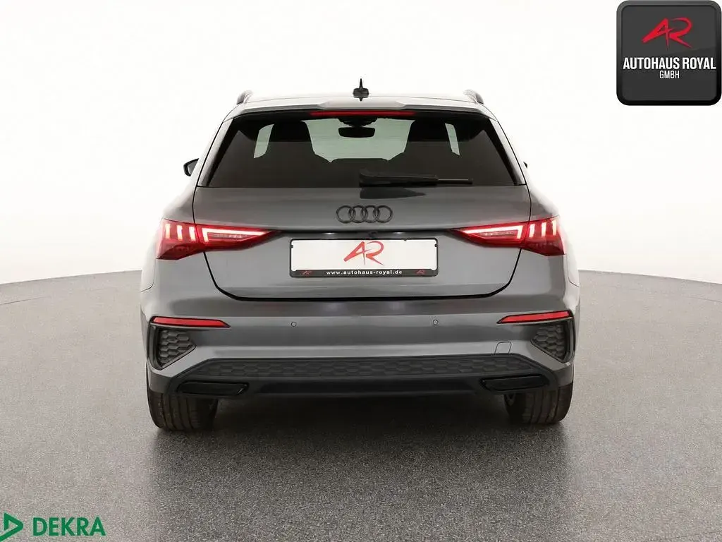Gebraucht Audi A3 S-Line 245 PS (180 kW) 2023 Daytonagrau perleffekt Limousine