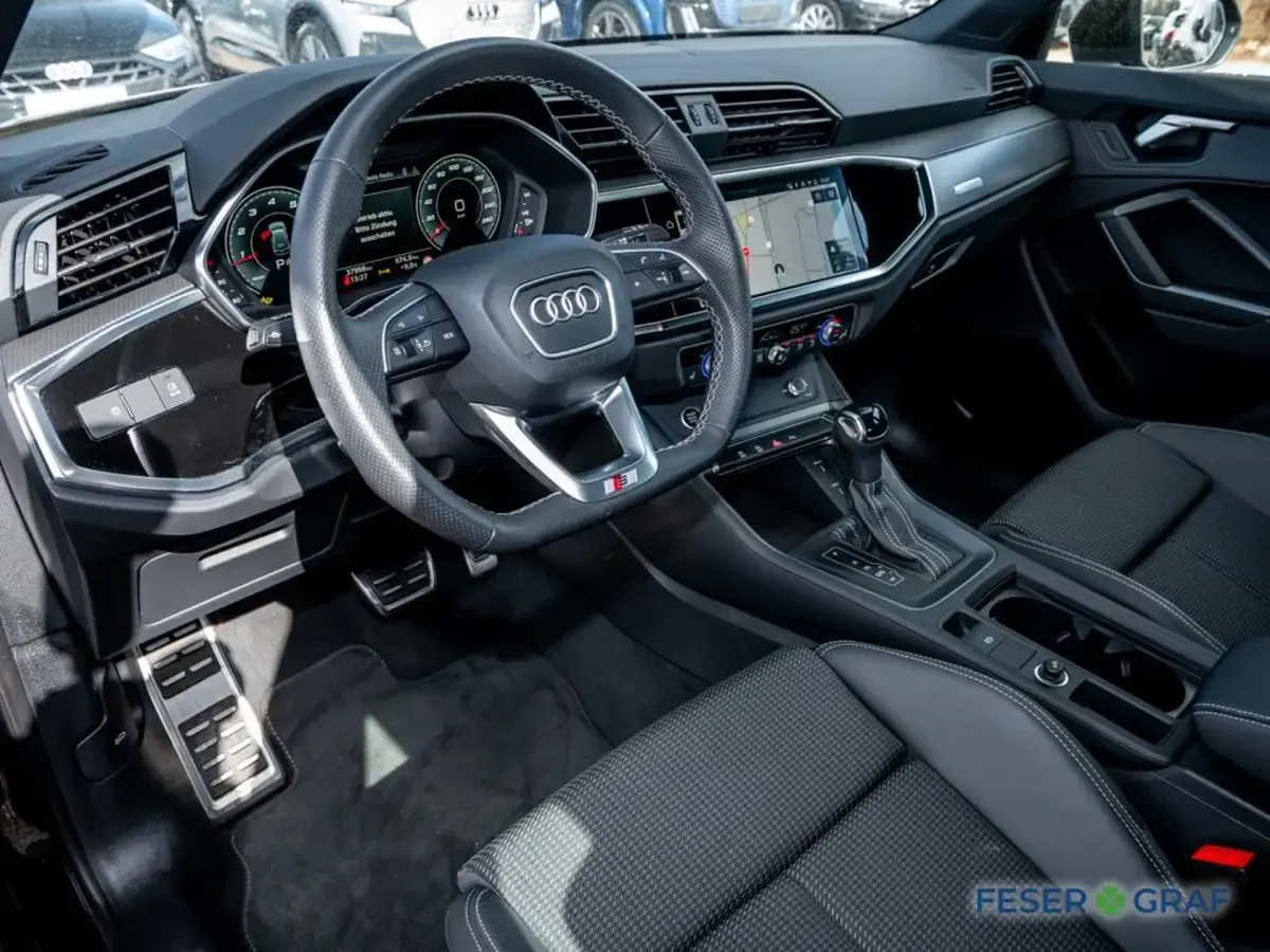 Gebraucht Audi Q3 S-Line 150 PS (110 kW) 2025 Schwarz SUV