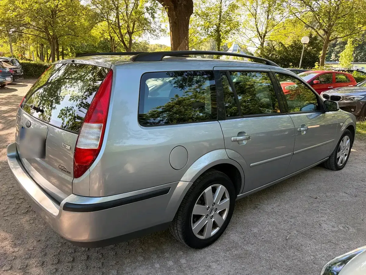 Gebraucht Ford Mondeo Viva X 155 PS (114 kW) 2005 Grau Kombi