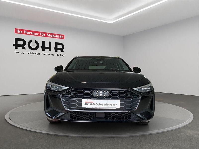 Gebraucht Audi A5 Sport 150 PS (110 kW) 2025 Mythosschwarzmetallic Kombi