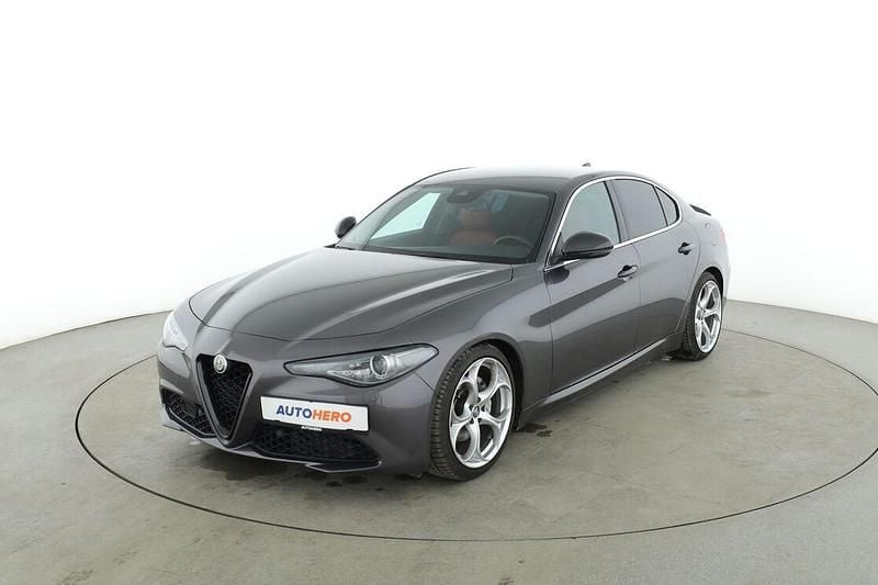 Gebraucht Alfa Romeo Giulia Lusso 200 PS (147 kW) 2019 Grau Limousine