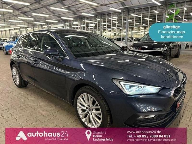 Grau Gebraucht 2021 Seat Leon XCELLENCE Limousine | 16.990 € (Fairer Preis) - Bild 1/4