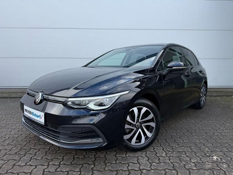 Gebraucht VW Golf VIII Active 150 PS (110 kW) 2023 Schwarz Limousine