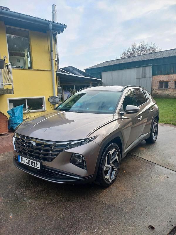 Andere farben Gebraucht 2021 Hyundai Tucson SUV | 23.799 € (Superpreis) - Bild 1/4