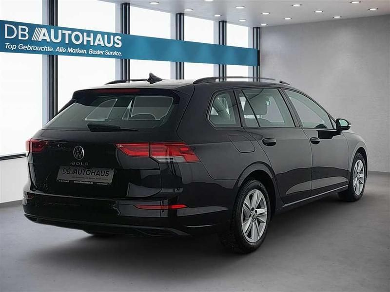 Gebraucht VW Golf VIII Life 110 PS (80 kW) 2024 Schwarz Kombi