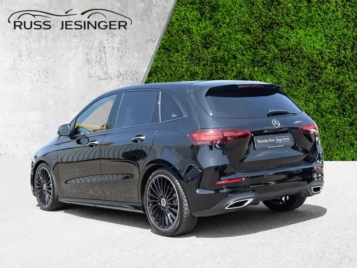 Gebraucht Mercedes B200 AMG line 163 PS (119 kW) 2025 Schwarz Kleinwagen