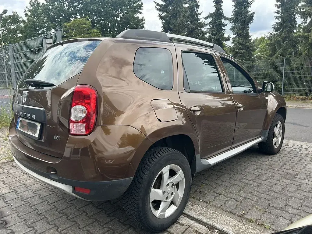 Gebraucht Dacia Duster Prestige 107 PS (78 kW) 2011 Braun SUV