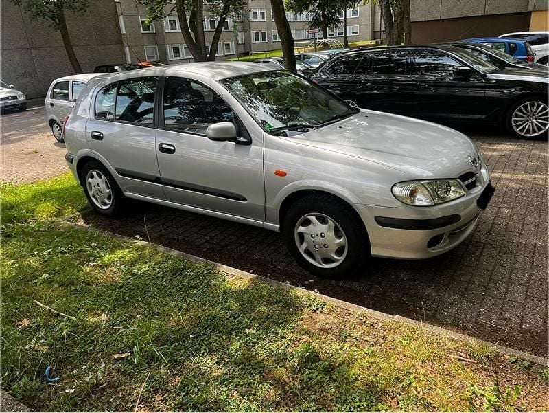Silber Gebraucht 2002 Nissan Almera Limousine | 3.000 € (Fairer Preis) - Bild 1/4