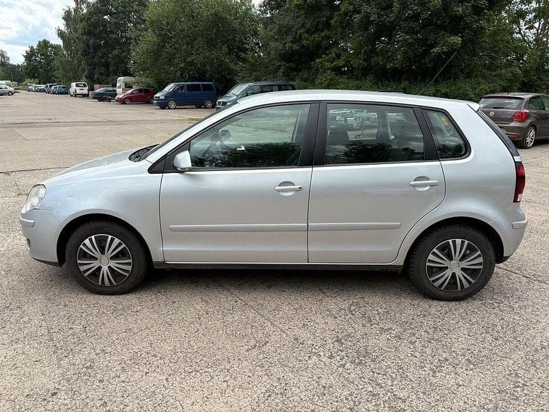 Gebraucht VW Polo Trendline 64 PS (47 kW) 2007 Silber Kleinwagen