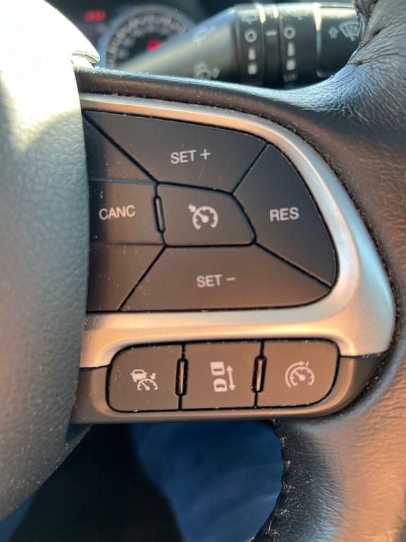 Gebraucht Jeep Renegade Limited 140 PS (102 kW) 2018 Weiß SUV