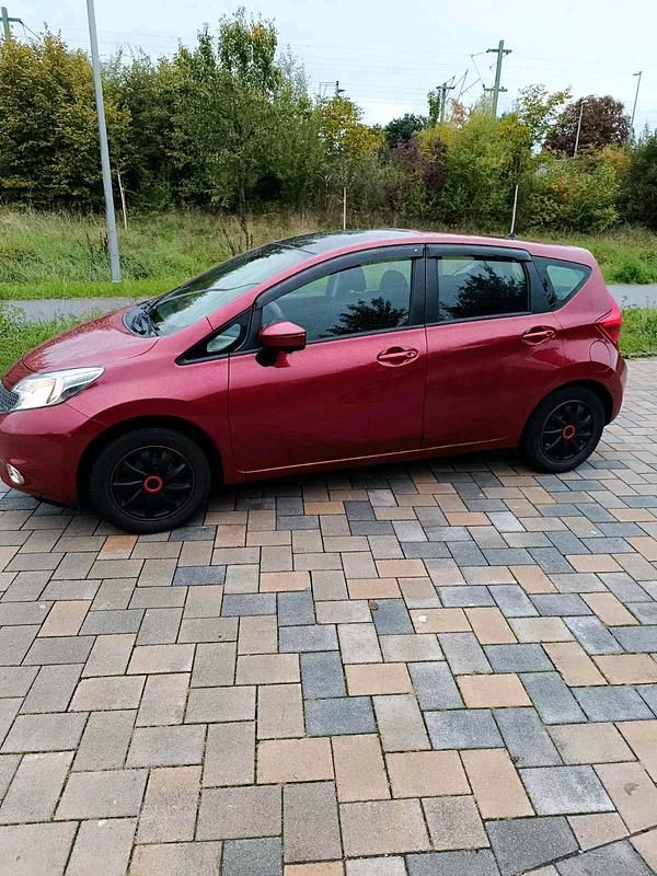 Gebraucht Nissan Note 60 PS (44 kW) 2013 Rot Kleinwagen
