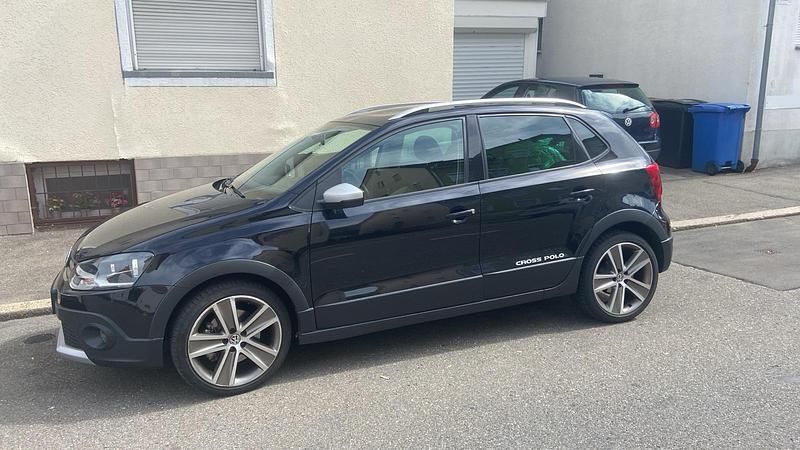 Gebraucht VW Polo Cross 105 PS (77 kW) 2011 Schwarz Kleinwagen